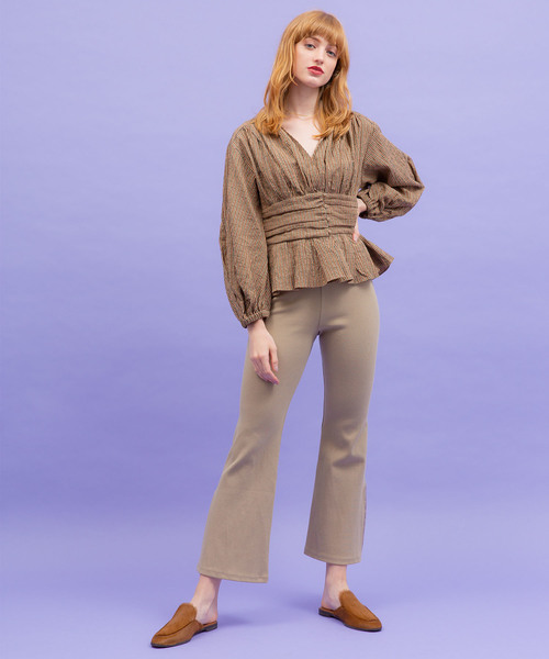 UNITED TOKYO（ユナイテッドトウキョウ）の「サイドホックリブフレアパンツ（その他パンツ・レディース・ブラック/ベージュ・1）」の16枚目の写真