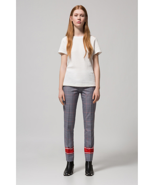 HUGO（ヒューゴ）の「ストラクチャー ジャージー Tシャツ ウィズ メッシュ インサート ショルダー（Tシャツ/カットソー・レディース・ホワイト・S/M/XS）」の2枚目の写真