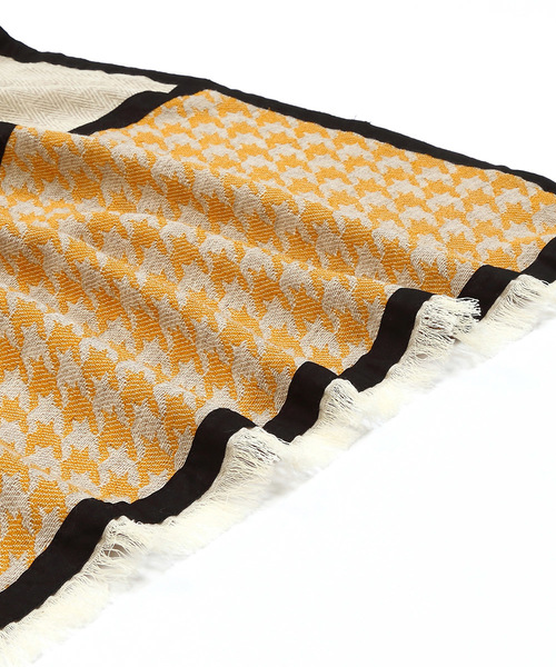 TOPKAPI（トプカピ）の「タッセル付きジャカードストール（ストール/ショール・レディース・チャコールグレー/マスタード・FREE）」の7枚目の写真