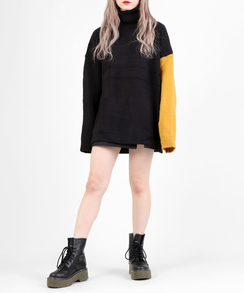 DING(ディング)の「DING/バイカラータートルニット(ニット/セーター・レディース・ホワイト/ブラック・FREE)」の5枚目の写真