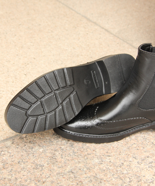 UNITED ARROWS(ユナイテッドアローズ)の「UAW レイン サイドゴアブーツ†‡◆(レインシューズ・レディース・ブラック/オフホワイト/ネイビー・36/37/38/39)」の7枚目の写真