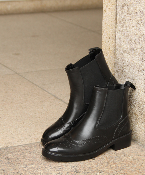 UNITED ARROWS(ユナイテッドアローズ)の「UAW レイン サイドゴアブーツ†‡◆(レインシューズ・レディース・ブラック/オフホワイト/ネイビー・36/37/38/39)」の10枚目の写真