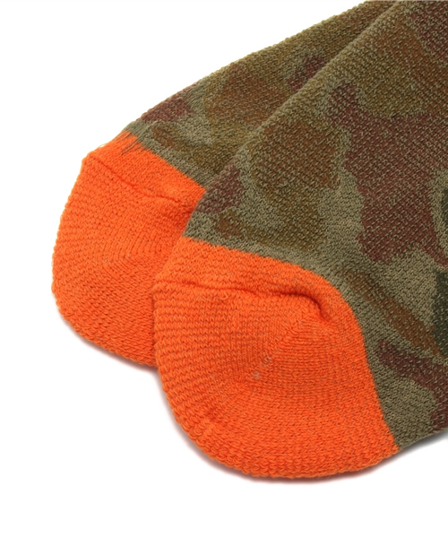 BEAMS BOY（ビームスボーイ）の「BEAMS BOY / カモフラージュ ソックス（ソックス/靴下・レディース・ピンク/オレンジ・ONE SIZE）」の3枚目の写真