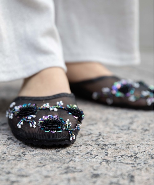 flower(フラワー)の「バケーションスリッパーズ(little flowers)(サンダル・レディース・ホワイト/ブラック/シルバー・36/37/38/39)」の3枚目の写真