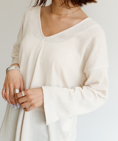 Auntie Rosa Holiday（アンティローザホリデー）の「Vネックスリットリブチュニック（Tシャツ/カットソー・レディース・ブラック/ネイビー/ナチュラル/ベージュ・FREE）」の16枚目の写真