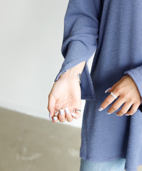 Auntie Rosa Holiday（アンティローザホリデー）の「Vネックスリットリブチュニック（Tシャツ/カットソー・レディース・ブラック/ネイビー/ナチュラル/ベージュ・FREE）」の6枚目の写真