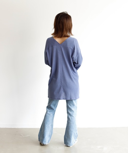 Auntie Rosa Holiday（アンティローザホリデー）の「Vネックスリットリブチュニック（Tシャツ/カットソー・レディース・ブラック/ネイビー/ナチュラル/ベージュ・FREE）」の7枚目の写真