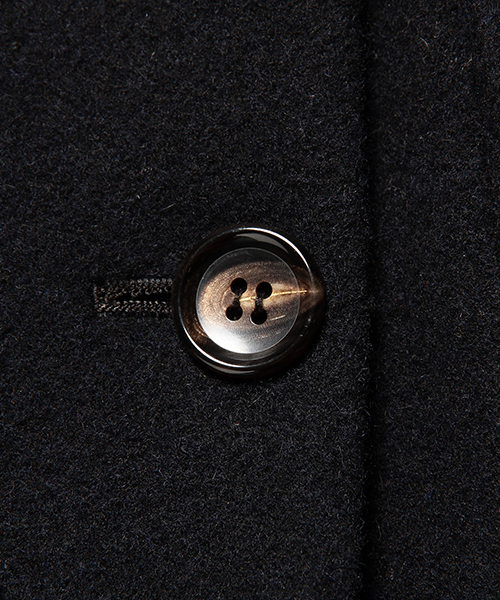 BEAMS BOY(ビームスボーイ)の「BEAMS BOY / シャギーアシメ 3Bショールコート(その他アウター・レディース・ネイビー/オリーブ・ONE SIZE)」の3枚目の写真