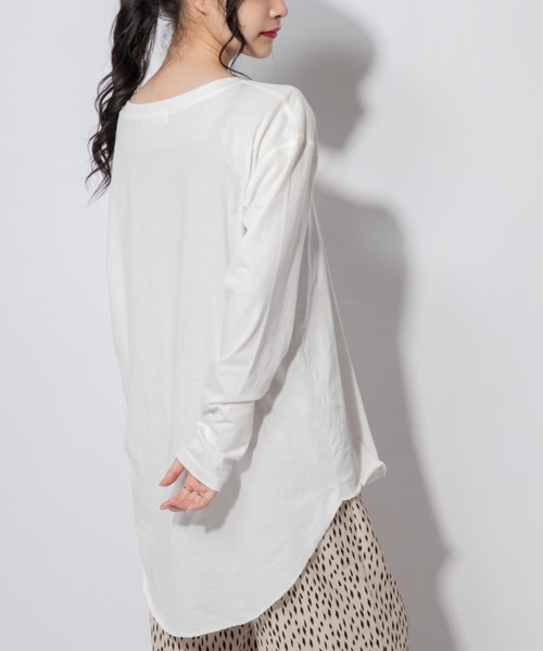 Mysa&Liina（ミーサリーナ）の「ステッチロングTシャツ（Tシャツ/カットソー・レディース・ブラック/ベージュ/オフホワイト/サックスブルー・M）」の8枚目の写真