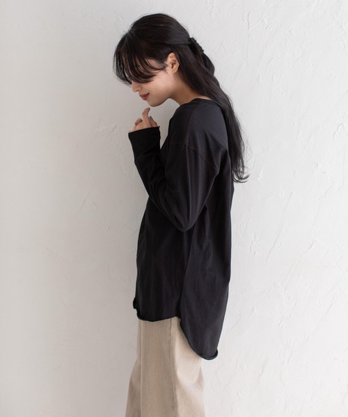 Mysa&Liina（ミーサリーナ）の「ステッチロングTシャツ（Tシャツ/カットソー・レディース・ブラック/ベージュ/オフホワイト/サックスブルー・M）」の22枚目の写真