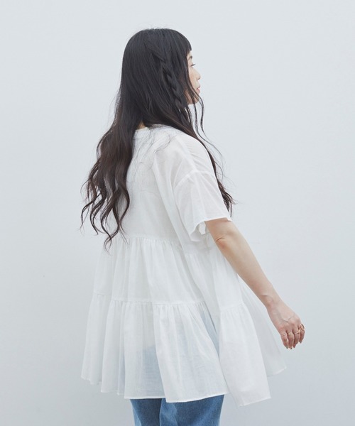 Libra Cue(リブラ キュー)の「Libra ハーフスリーブティアードブラウス(シャツ/ブラウス・レディース・ホワイト/ブラック/モカ・FREE)」の13枚目の写真