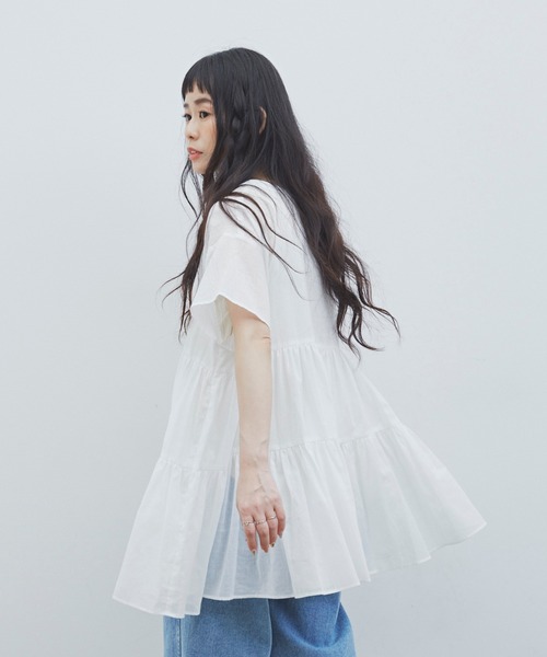 Libra Cue(リブラ キュー)の「Libra ハーフスリーブティアードブラウス(シャツ/ブラウス・レディース・ホワイト/ブラック/モカ・FREE)」の16枚目の写真