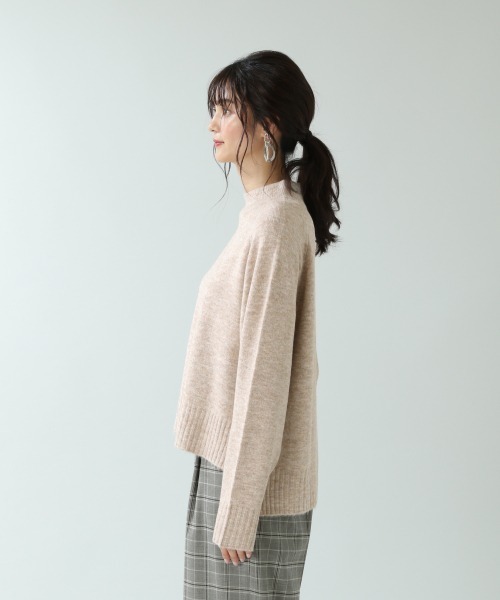 RAGEBLUE(レイジブルー)の「ハイネックミルキーモチモチニット/892562(ニット/セーター・レディース・ベージュ/ブラウン/ピンク・FREE)」の5枚目の写真