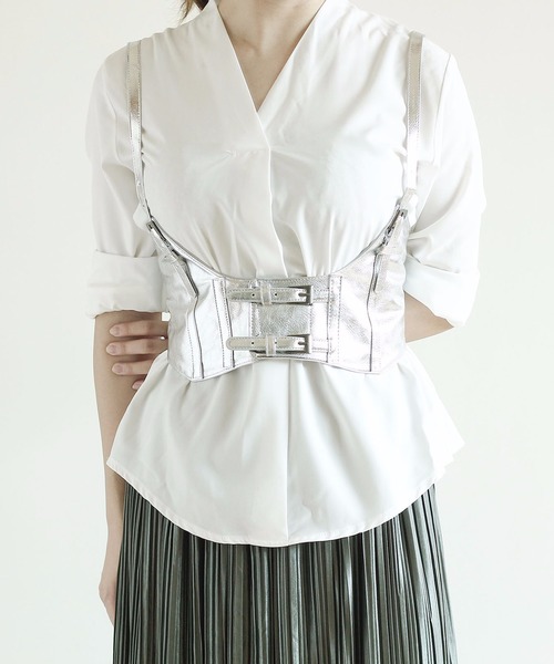 LA VORAGINE（ラ ヴォラジネ）の「サスペンダー太ベルト / ハーネス ワイドベルト（ベルト・レディース・ベージュ/ブラック/キャメル/イエロー系その他/ブラック系その他/ホワイト/ブラウン/シルバー・FREE）」の8枚目の写真