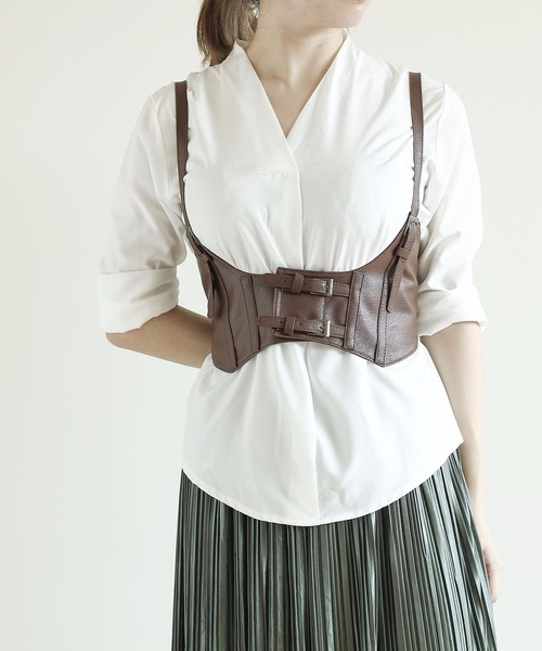 LA VORAGINE（ラ ヴォラジネ）の「サスペンダー太ベルト / ハーネス ワイドベルト（ベルト・レディース・ベージュ/ブラック/キャメル/イエロー系その他/ブラック系その他/ホワイト/ブラウン/シルバー・FREE）」の11枚目の写真