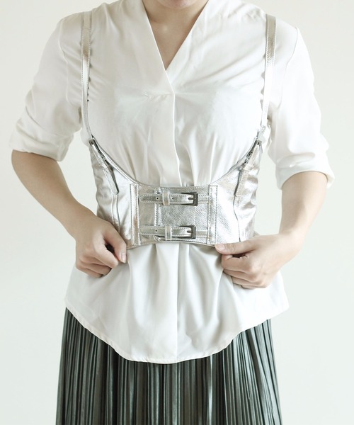 LA VORAGINE（ラ ヴォラジネ）の「サスペンダー太ベルト / ハーネス ワイドベルト（ベルト・レディース・ベージュ/ブラック/キャメル/イエロー系その他/ブラック系その他/ホワイト/ブラウン/シルバー・FREE）」の12枚目の写真