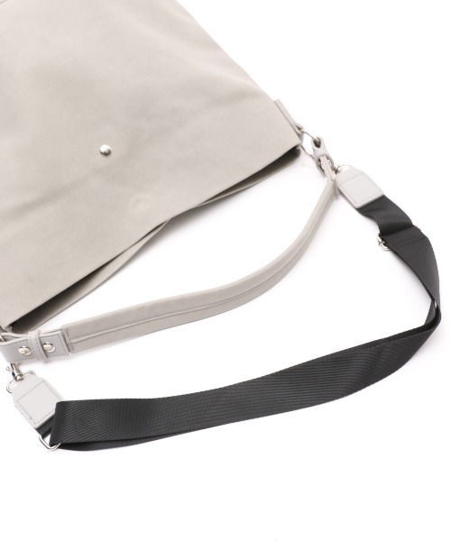 GLOBAL WORK（グローバルワーク）の「アーバンキャリーショルダー/891511（ショルダーバッグ・メンズ・ブラック/グレー・FREE）」の11枚目の写真