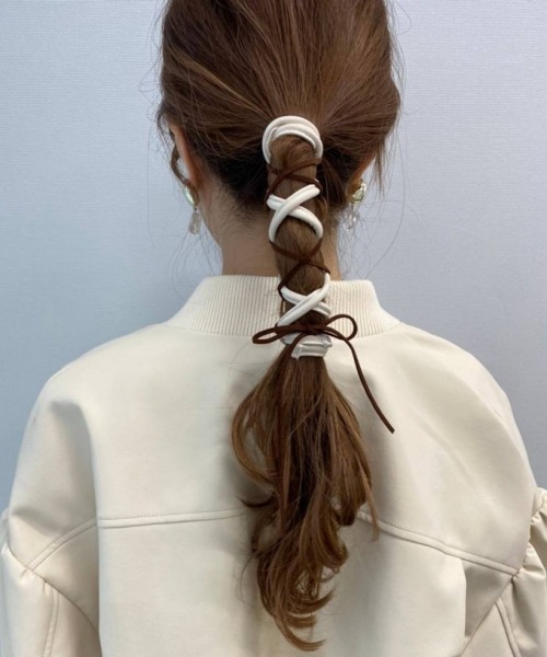 Heather（ヘザー）の「ポニーワイヤーアレンジセット 919028（その他ヘアアクセサリー・レディース・オフホワイト/アイボリー/ベージュ系その他/ホワイト系その他/ブラウン系その他・ONESIZE）」の16枚目の写真