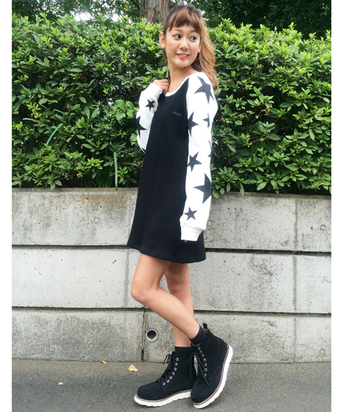 X-girl（エックスガール）の「WAFFLE L/S DRESS（ワンピース・レディース・ブラック/アッシュ/グリーン・1/2）」の2枚目の写真