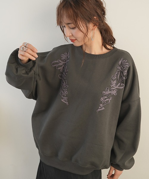 Futier land(フューティアランド)の「コード刺繍バルーンスリーブプルオーバー(スウェット・レディース・アイボリー/ブラック/ブラウン/グレイッシュベージュ・FREE)」の8枚目の写真