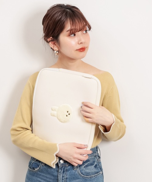 natural couture(ナチュラルクチュール)の「しもぶくれanimal マルチビッグケース(PC・タブレットケース)」|オフホワイト