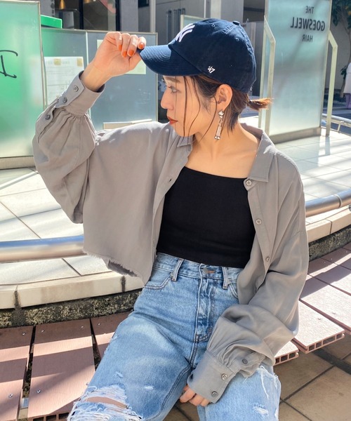 WHO'S WHO gallery（フーズフーギャラリー）の「ダメージショートシャツ（シャツ/ブラウス・レディース・ライトグレー/ブラック/ブラウン/オフホワイト/カーキ/ブルー/グリーン/アイボリー/ブラック系その他/グレー・FREE）」の6枚目の写真