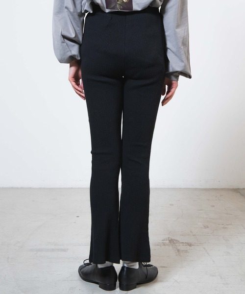 WEGO（ウィゴー）の「WEGO/リブフレアパンツ（スラックス・レディース・ブラック・FREE）」の2枚目の写真
