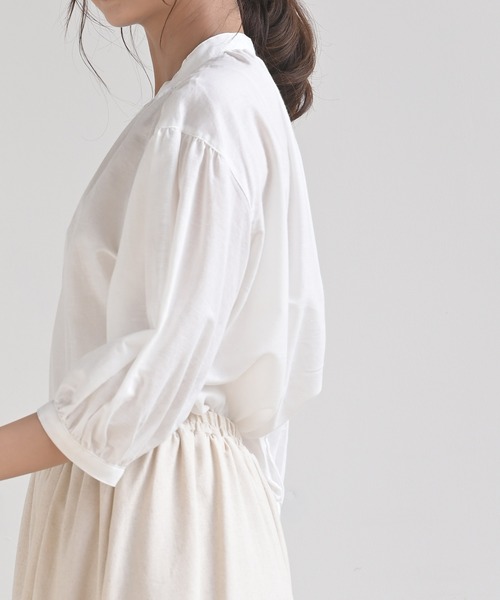 rps（アールピーエス）の「テンセル綿麻バンドカラー７分袖シャツ（シャツ/ブラウス・レディース・オフホワイト/グレイッシュベージュ/ライトカーキ/ブルー/ストライプ/ブラック/チェック・M/フリー）」の8枚目の写真