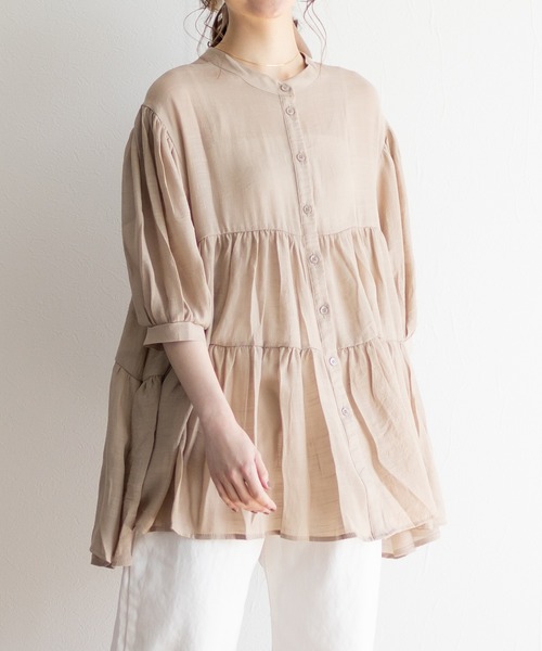 White Collection（ホワイトコレクション）の「【2021SS新作】軽やかガーゼ・ギャザーティアード2WAYブラウスチュニック（シャツ/ブラウス・レディース・チャコールグレー/アイボリー/グレイッシュベージュ/オレンジ・FREE）」の17枚目の写真