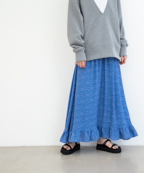 yuw（ユウ）の「ドットスソフリルスカート　942756（スカート・レディース・ブラック/ブルー・FREE）」の2枚目の写真