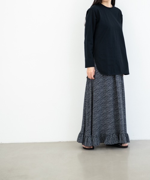 yuw（ユウ）の「ドットスソフリルスカート　942756（スカート・レディース・ブラック/ブルー・FREE）」の11枚目の写真