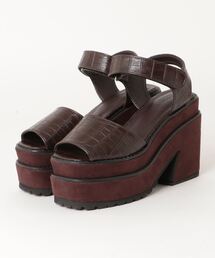 ステップバルキータンクサンダル