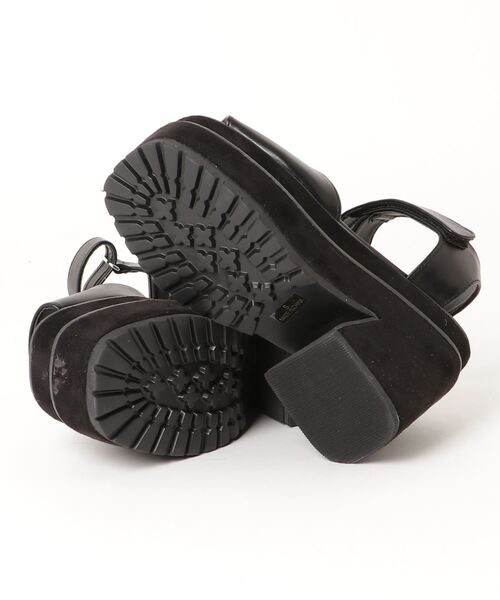 chumchum（チャムチャム）の「ステップバルキータンクサンダル（サンダル・レディース・ブラック/ブラック系その他2/ブラウン系その他2・LL/M/L/S）」の5枚目の写真