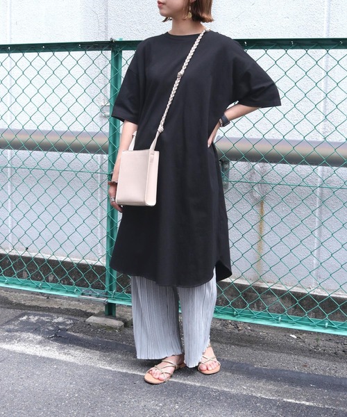 HER CLOSET（ハークローゼット）の「【HERCLOSET】7オンスヘビーウェイトコットンバックスリットTシャツワンピース（ワンピース・レディース・ブラック/チャコールグレー/ベージュ/ブルー/パープル/ホワイト・M）」の20枚目の写真