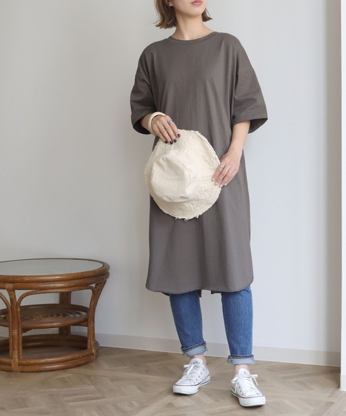 HER CLOSET（ハークローゼット）の「【HERCLOSET】7オンスヘビーウェイトコットンバックスリットTシャツワンピース（ワンピース・レディース・ブラック/チャコールグレー/ベージュ/ブルー/パープル/ホワイト・M）」の8枚目の写真