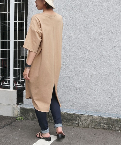 HER CLOSET（ハークローゼット）の「【HERCLOSET】7オンスヘビーウェイトコットンバックスリットTシャツワンピース（ワンピース・レディース・ブラック/チャコールグレー/ベージュ/ブルー/パープル/ホワイト・M）」の11枚目の写真