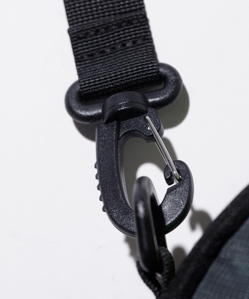 XLARGE（エクストララージ）の「TACTICAL SHOULDER BAG（ショルダーバッグ・メンズ・ブラック/ブラウン/グレー/オリーブ・ONE SIZE）」の9枚目の写真