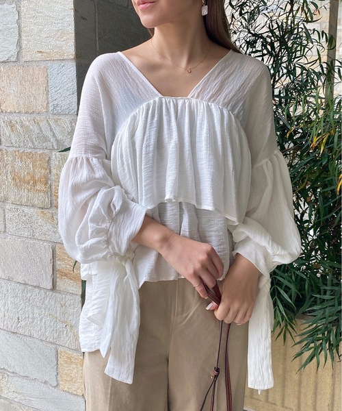 StyleSea(スタイルシー)の「ティアードフリル深Vネックトップス(袖リボン)(シャツ/ブラウス・レディース・オフホワイト/ブラック/ベージュ・FREE)」の9枚目の写真