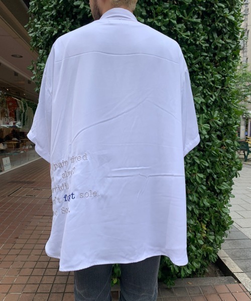 LUSOR(ルーソル)の「LUSOR(ルーソル)刺繍BIGシャツ(シャツ/ブラウス・メンズ・ホワイト/ブラック/ブルー・FREE)」の5枚目の写真