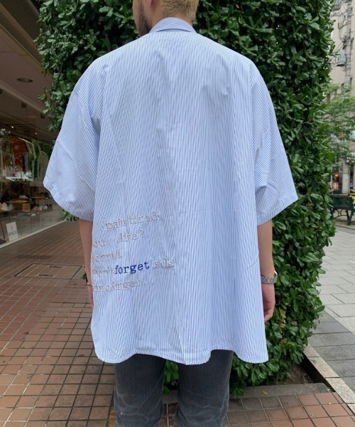 LUSOR(ルーソル)の「LUSOR(ルーソル)刺繍BIGシャツ(シャツ/ブラウス・メンズ・ホワイト/ブラック/ブルー・FREE)」の13枚目の写真