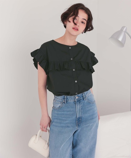 titivate（ティティベイト）の「フレンチスリーブフリルブラウス（シャツ/ブラウス・レディース・ベージュ系その他/ブラック/オフホワイト/ブルー系その他/グリーン系その他/ブラック系その他/ネイビー・S/M）」の19枚目の写真