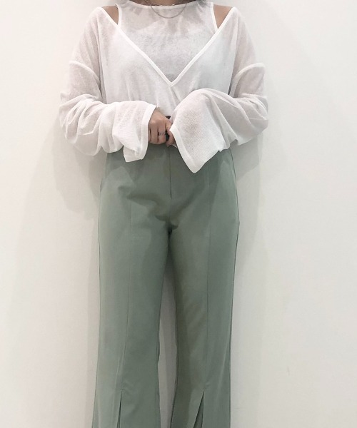 Solace（ソレイス）の「シアーリブVネックレイヤードトップス（Tシャツ/カットソー・レディース・グリーン/ホワイト/ブラック・FREE）」の8枚目の写真