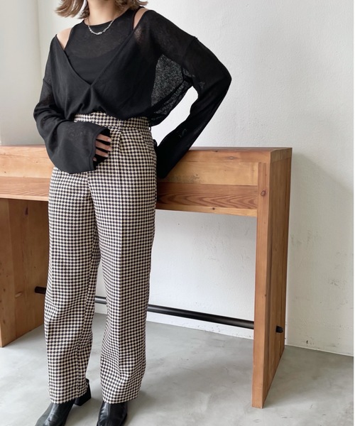 Solace（ソレイス）の「シアーリブVネックレイヤードトップス（Tシャツ/カットソー・レディース・グリーン/ホワイト/ブラック・FREE）」の22枚目の写真