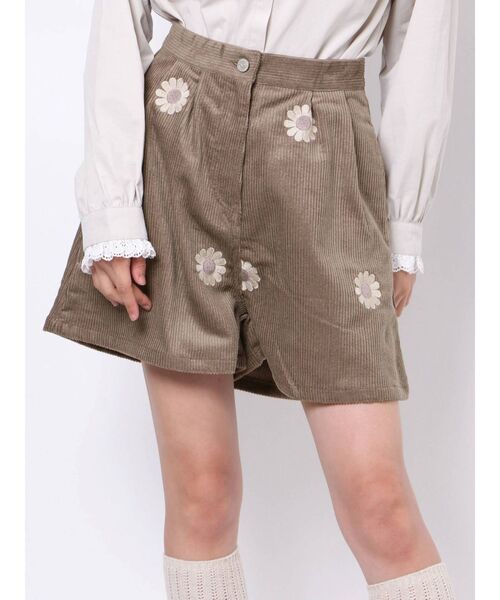 merry jenny(メリージェニー)の「コール刺繍ショートパンツ(その他パンツ・レディース・ブラック/ブラウン/アイボリー・FREE)」の11枚目の写真