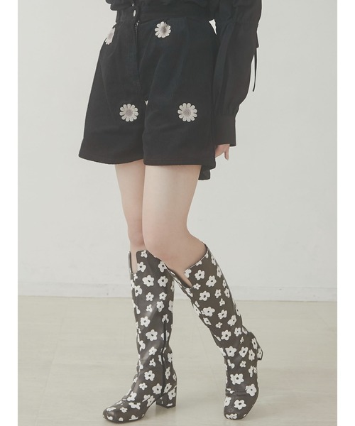 merry jenny(メリージェニー)の「コール刺繍ショートパンツ(その他パンツ・レディース・ブラック/ブラウン/アイボリー・FREE)」の2枚目の写真