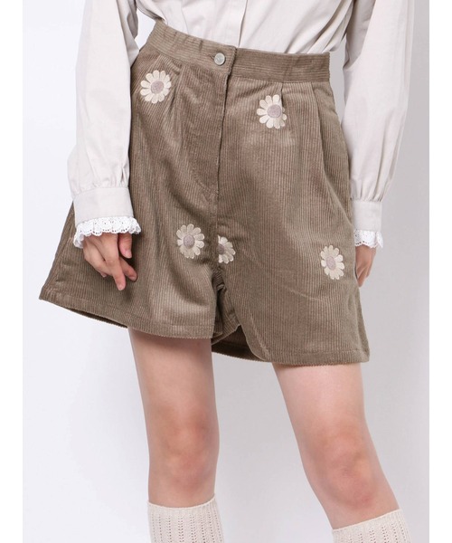 merry jenny(メリージェニー)の「コール刺繍ショートパンツ(その他パンツ・レディース・ブラック/ブラウン/アイボリー・FREE)」の10枚目の写真