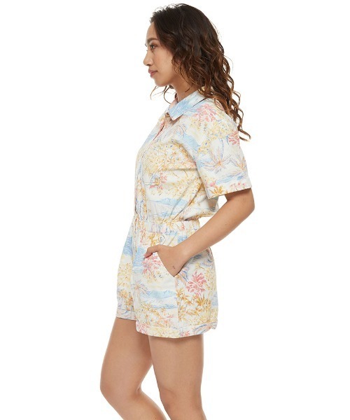BILLABONG(ビラボン)の「BILLABONG レディース 【Wrangler】 CALI SUN ロンパース 【2021年秋冬モデル】/ビラボンロンパース総柄プリント(つなぎ/オールインワン・レディース・マルチ・SMALL)」の2枚目の写真