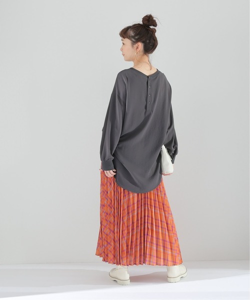 Simplicite（サンプリシテ）の「バックヘンリー ロングTブラウス◆（シャツ/ブラウス・レディース・ホワイト/ブラック・FREE）」の8枚目の写真