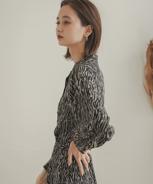 SENSE OF PLACE by URBAN RESEARCH（センスオブプレイスバイアーバンリサーチ）の「ソフトストライプタックスリーブシャツ（Tシャツ/カットソー・レディース・ブラック系その他/グリーン系その他/ベージュ系その他・ONE）」の16枚目の写真