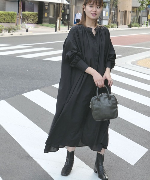 CORNERS（コーナーズ）の「ロングギャザーワンピース（ワンピース・レディース・チャコールグレー/ブラック/ブルー/グリーン・M）」の10枚目の写真